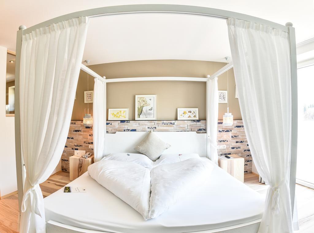 Seehotel Sparer Appiano Sulla Strada Del Vino Bagian luar foto