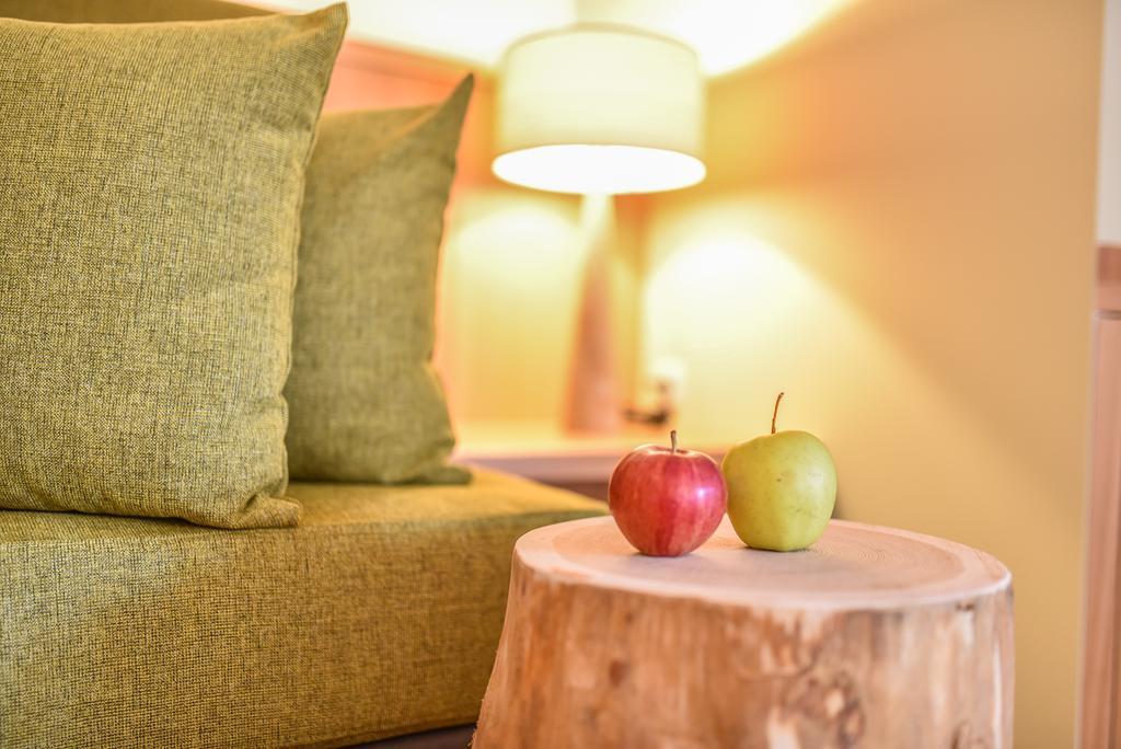Seehotel Sparer Appiano Sulla Strada Del Vino Bagian luar foto