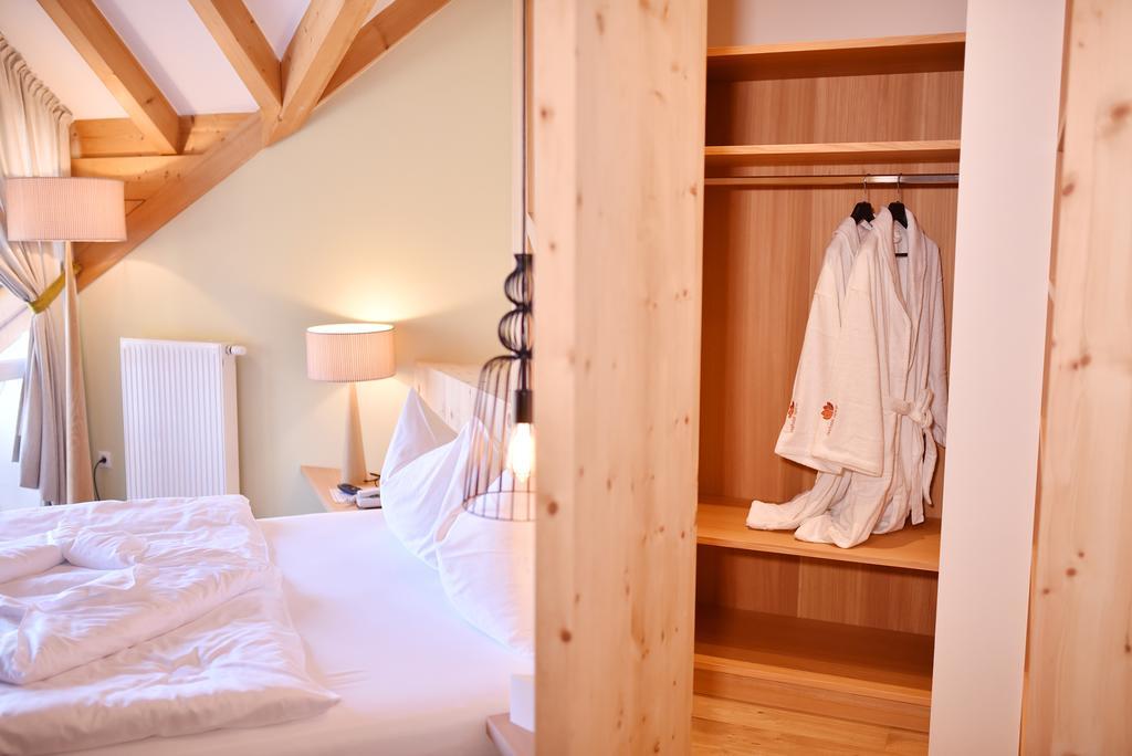 Seehotel Sparer Appiano Sulla Strada Del Vino Bagian luar foto