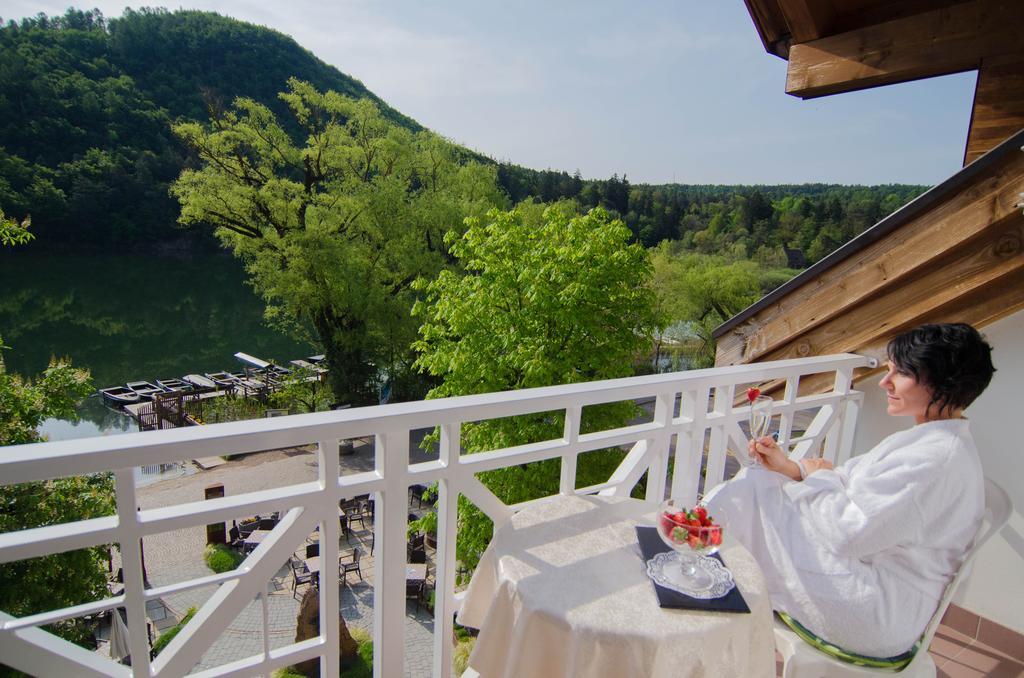 Seehotel Sparer Appiano Sulla Strada Del Vino Bagian luar foto